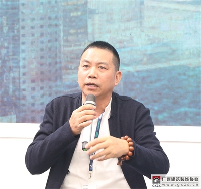 廣西建筑裝飾協(xié)會指導(dǎo)舉辦的首屆廣西設(shè)計(jì)周盛大開幕
